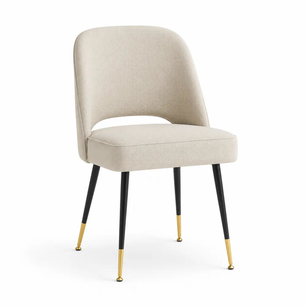 Sedia in tessuto beige con gambe in metallo nero e oro